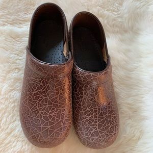 Sanita brown leather crackle size 38